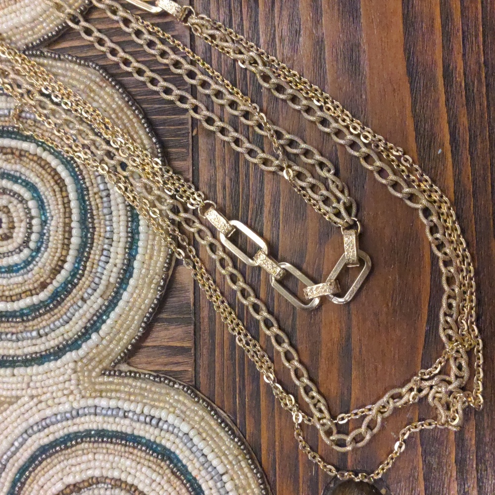 Beautiful gold chain layering necklace